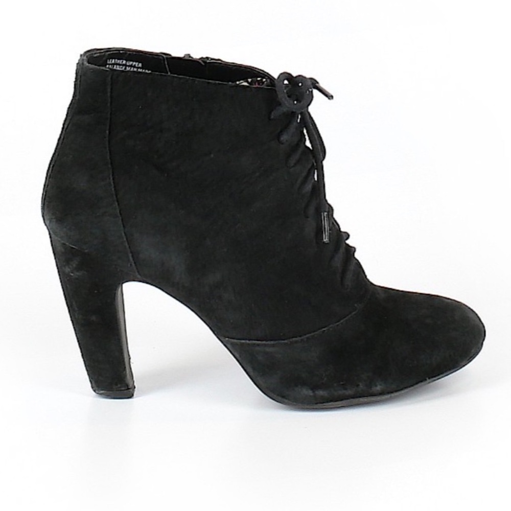Seychelles Tie Black Booties Sz 7